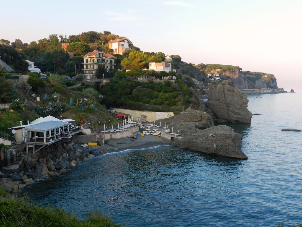 Park Hotel Albisola Superiore Exterior foto